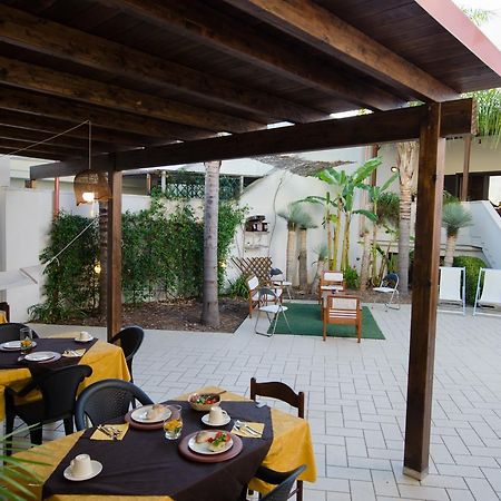 לצ'ה B&B L'Antica Rimessa מראה חיצוני תמונה