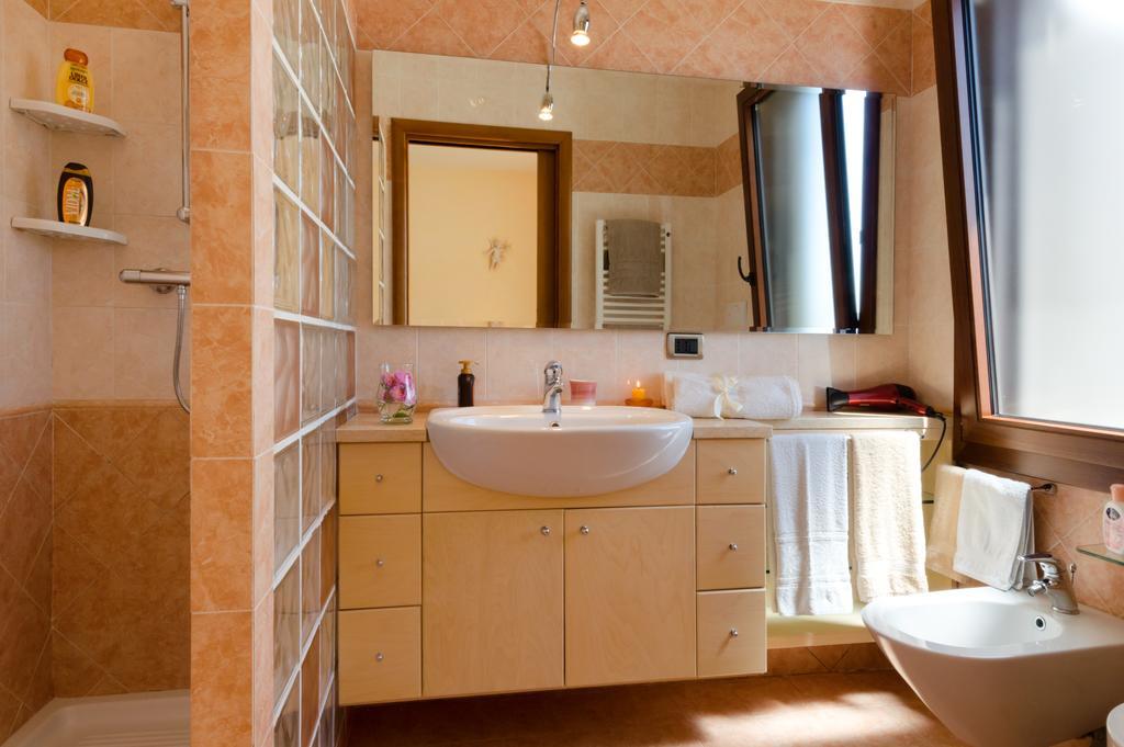 לצ'ה B&B L'Antica Rimessa מראה חיצוני תמונה